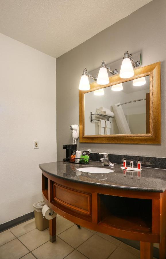 Bliss Point Inn & Suites 뉴 버팔로 외부 사진