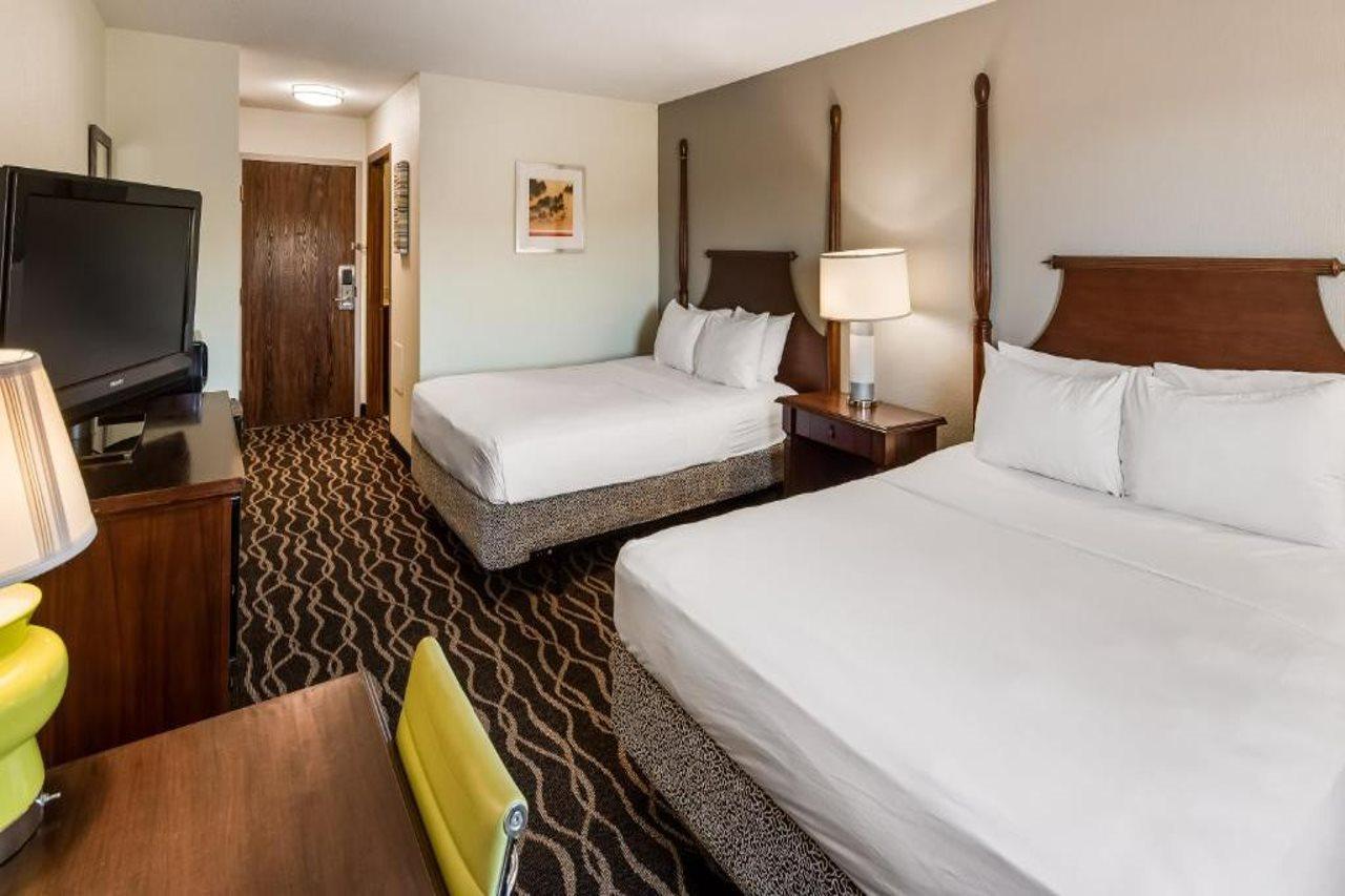 Bliss Point Inn & Suites 뉴 버팔로 외부 사진