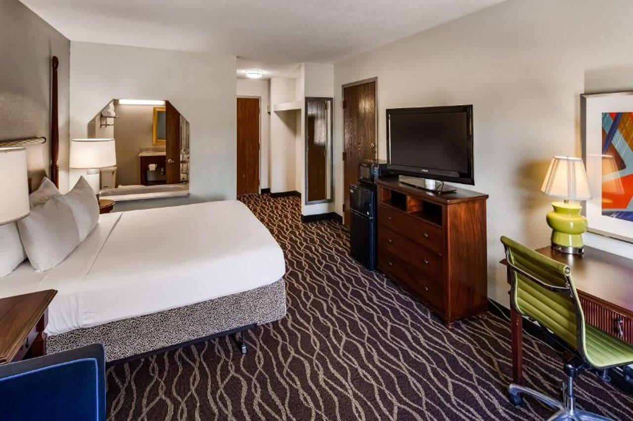 Bliss Point Inn & Suites 뉴 버팔로 외부 사진